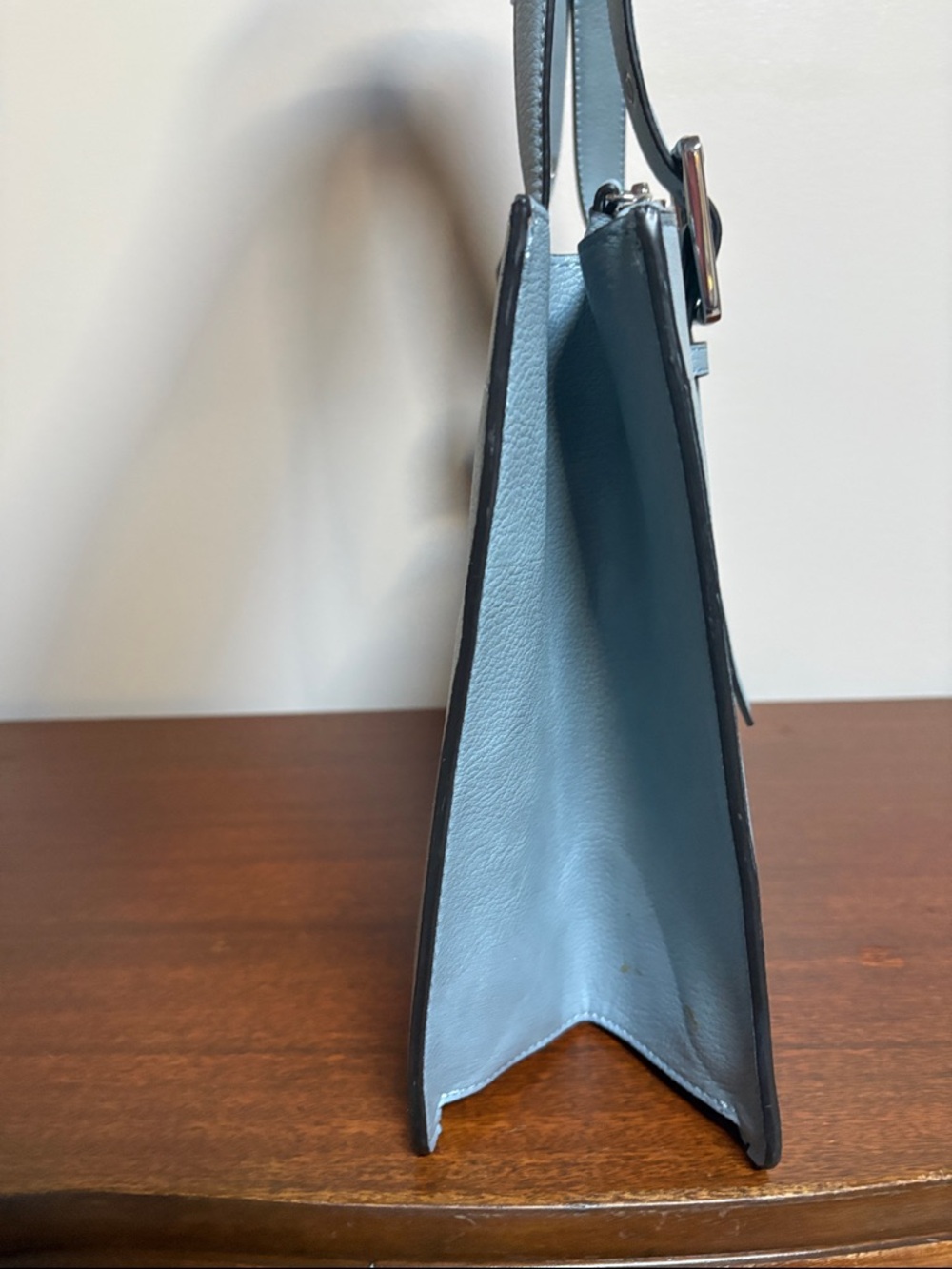 Calvin Klein commuter tote powder blue. - Picture 4 of 16